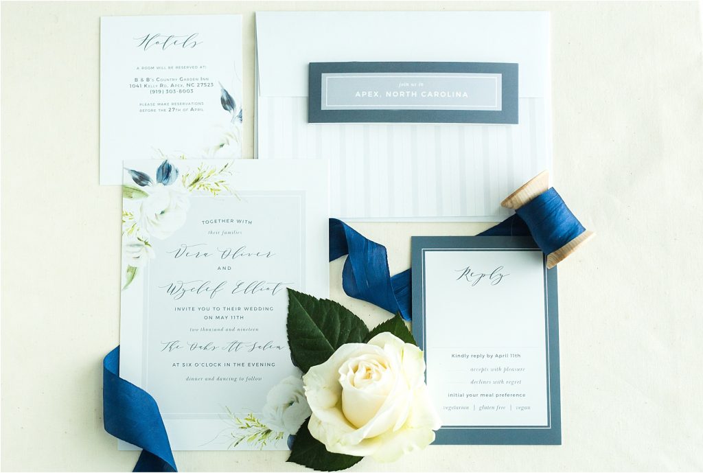 Basic Invite | Wedding invitation suites